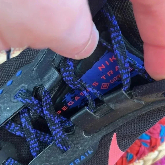 Nike  Pegasus Trail Gore-Tex Sneakers - Picture 7 of 8